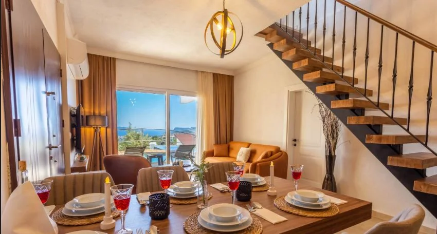 Kaş Villa: Salon ve teras bağlantısı